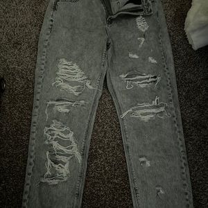 Mom ripped jeans